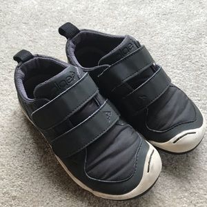 Plae Lucien size 10.5